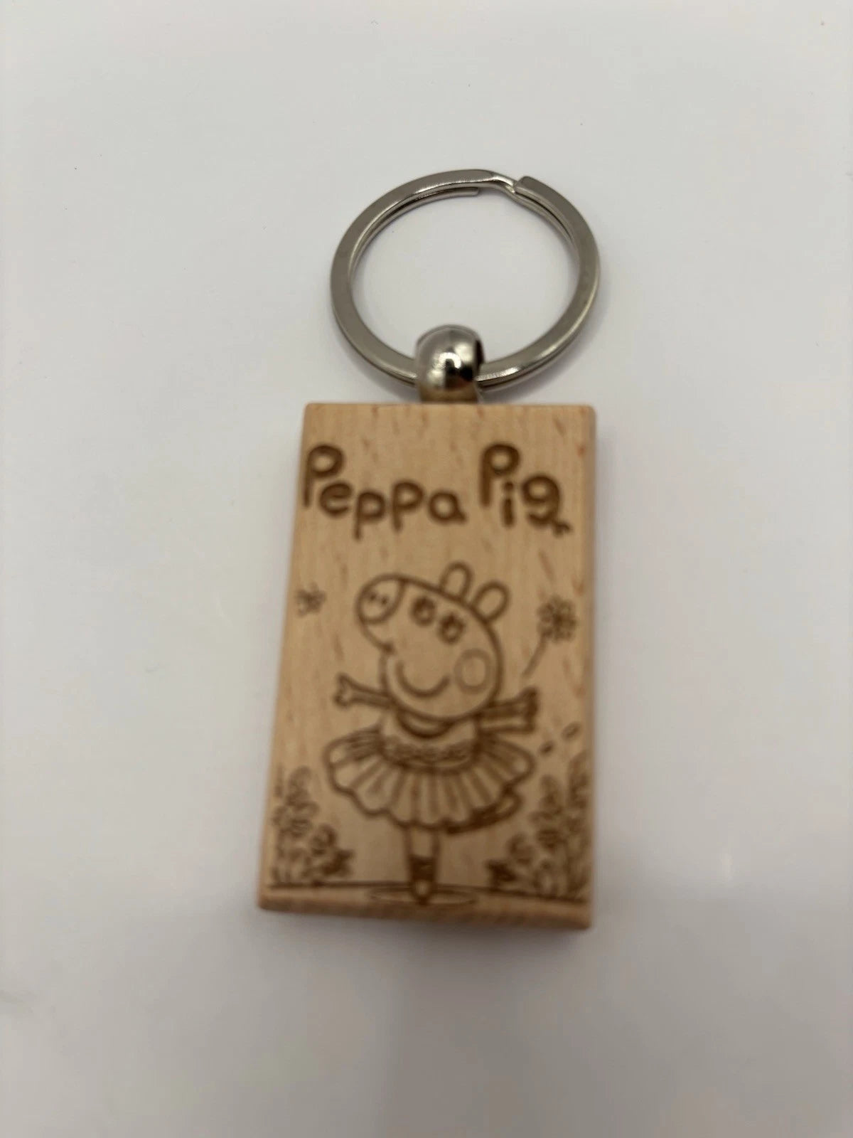 Laser Engraved Wooden Peppa Pig Keychain – Cute Cartoon Gift for Kids
