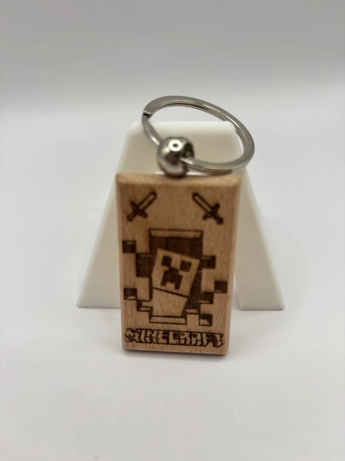 Laser Engraved Wooden Minecraft Keychain – Pixel Creeper Design Gamer Gift