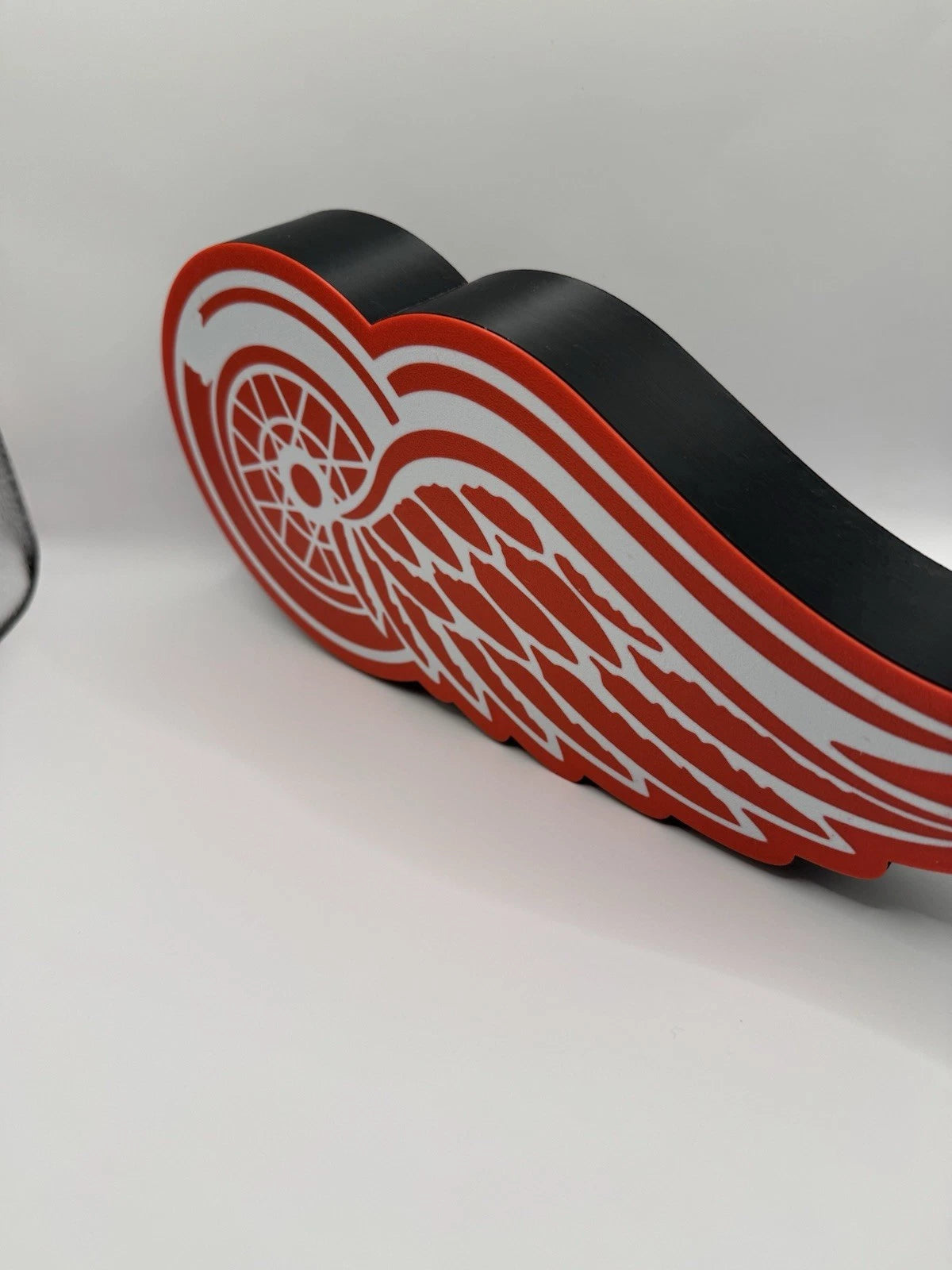 Detroit Redwings NHL Hockey - Light Up LED Neon Sign Red Wings Stick Puck Goalie
