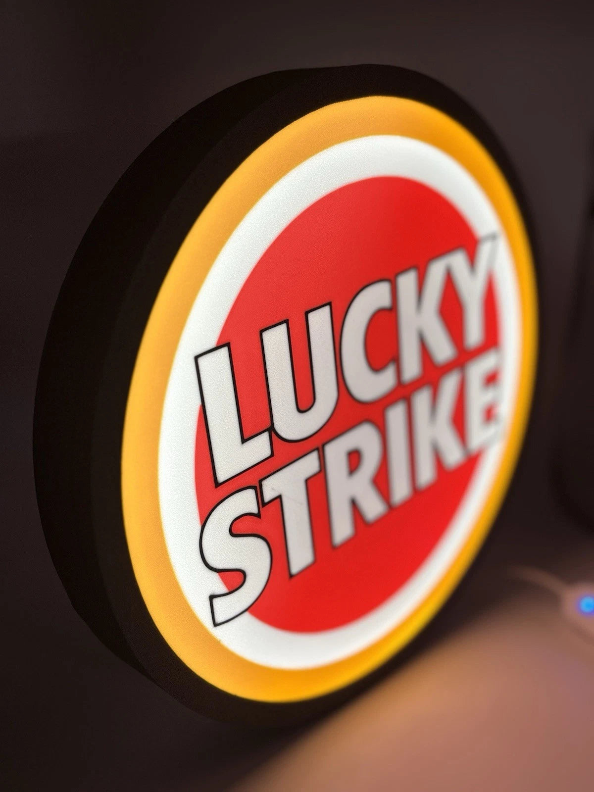 Lucky Strike - Light Up LED Sign With USB Plug - Tobacco Cigarette Lighters NEW