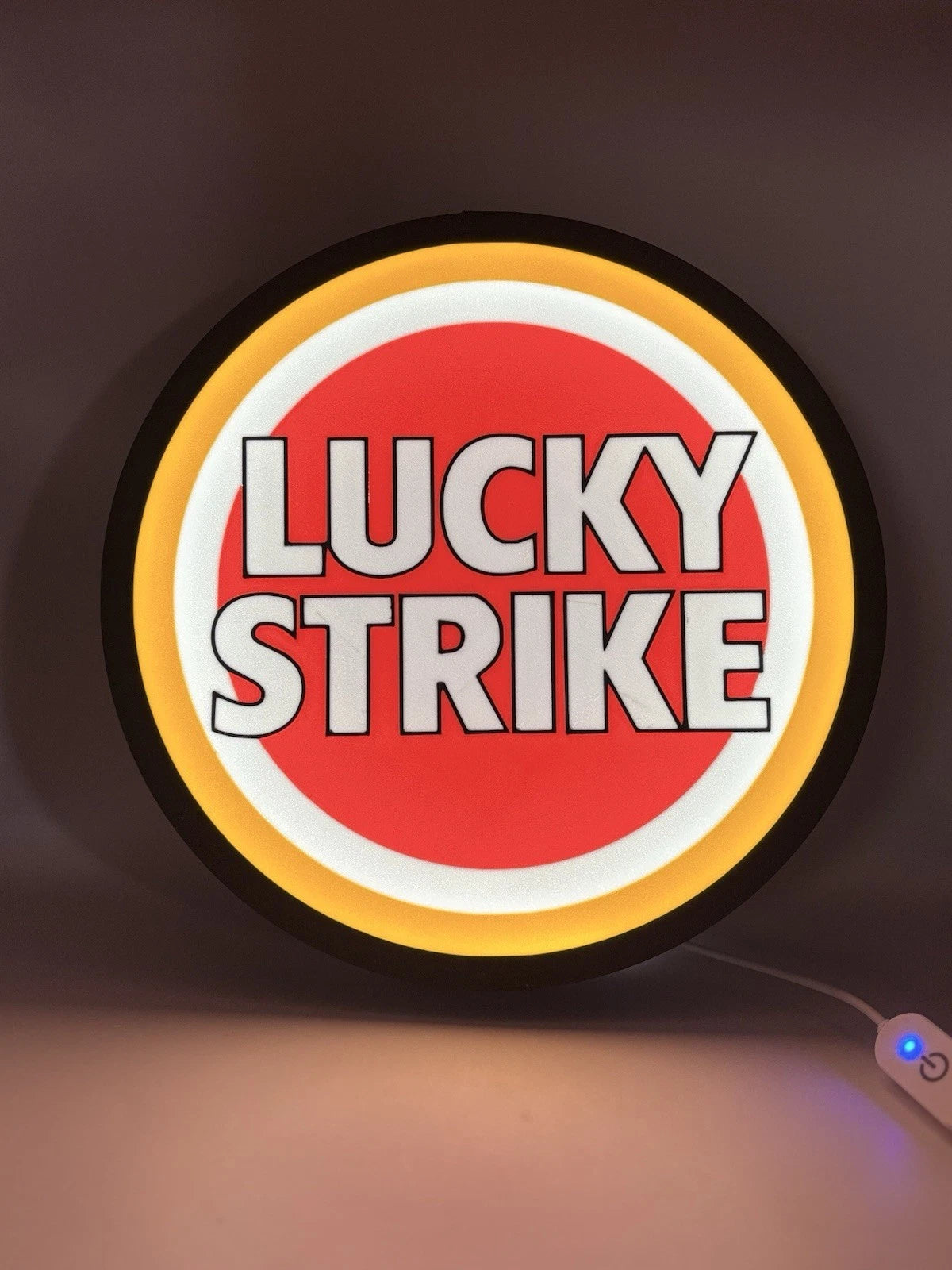 Lucky Strike - Light Up LED Sign With USB Plug - Tobacco Cigarette Lighters NEW