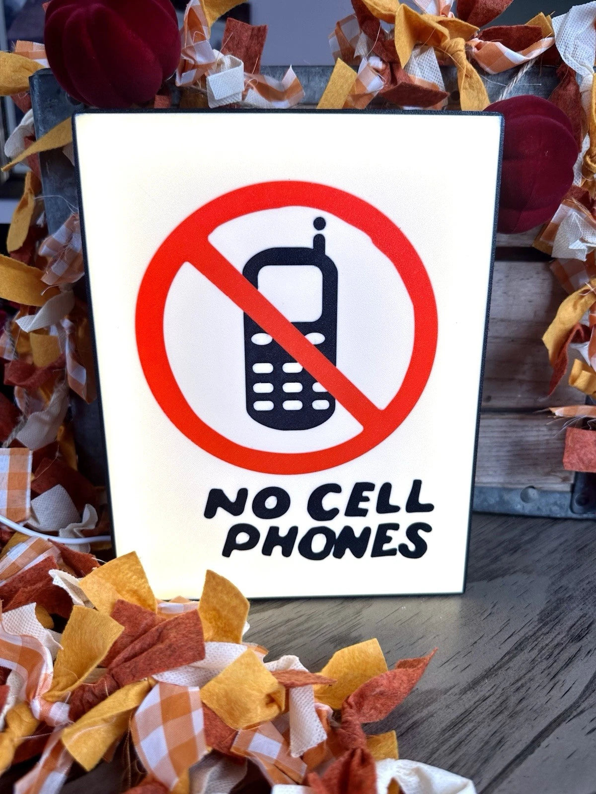 Luke's Diner "No Cell Phones" LED Light Up Sign
