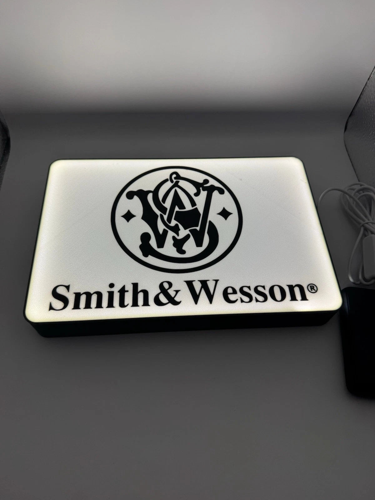 Smith & Wesson Light Up LED Neon Sign - 2a Reloading Shooting Hunting