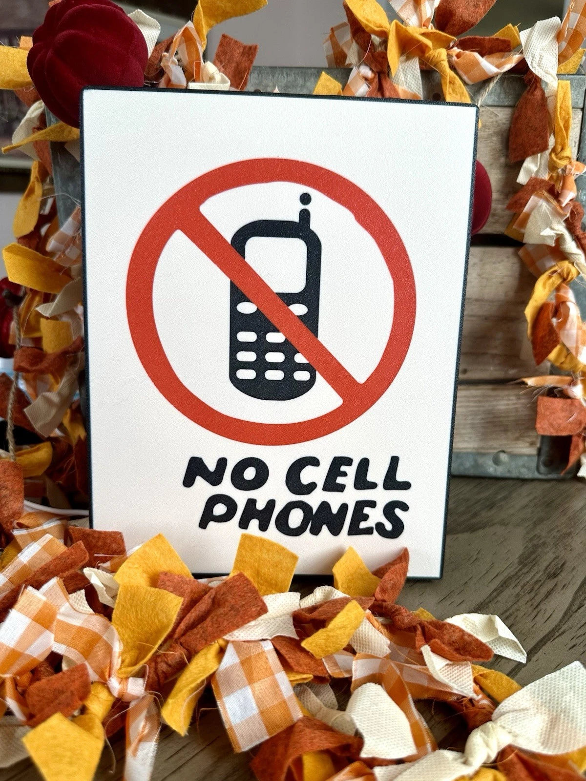 Luke's Diner "No Cell Phones" LED Light Up Sign
