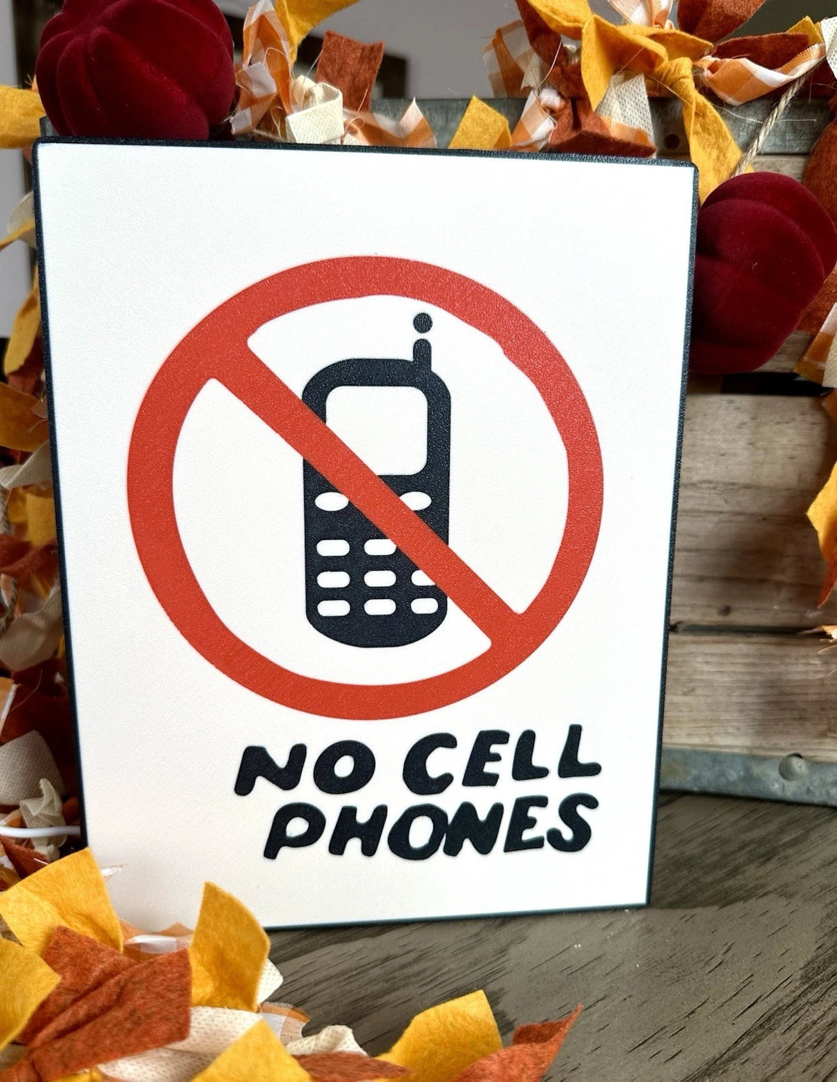 Luke's Diner "No Cell Phones" LED Light Up Sign