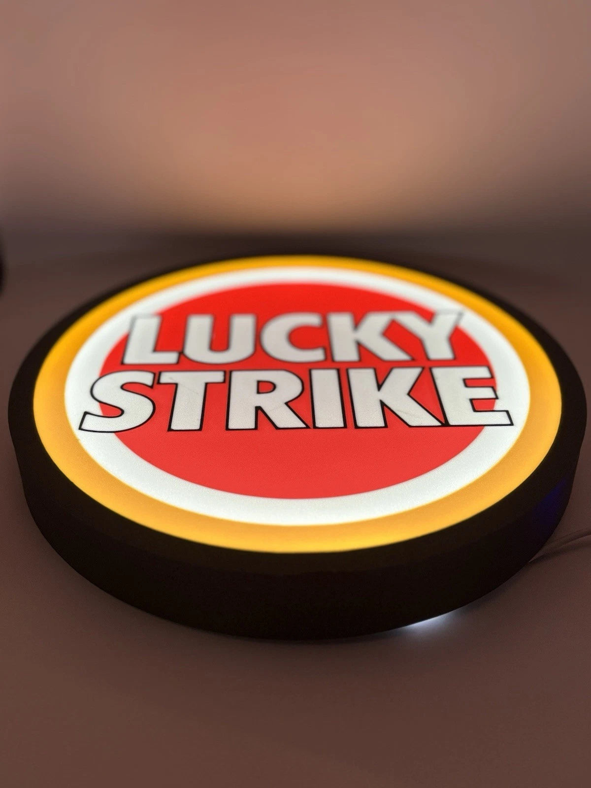 Lucky Strike - Light Up LED Sign With USB Plug - Tobacco Cigarette Lighters NEW